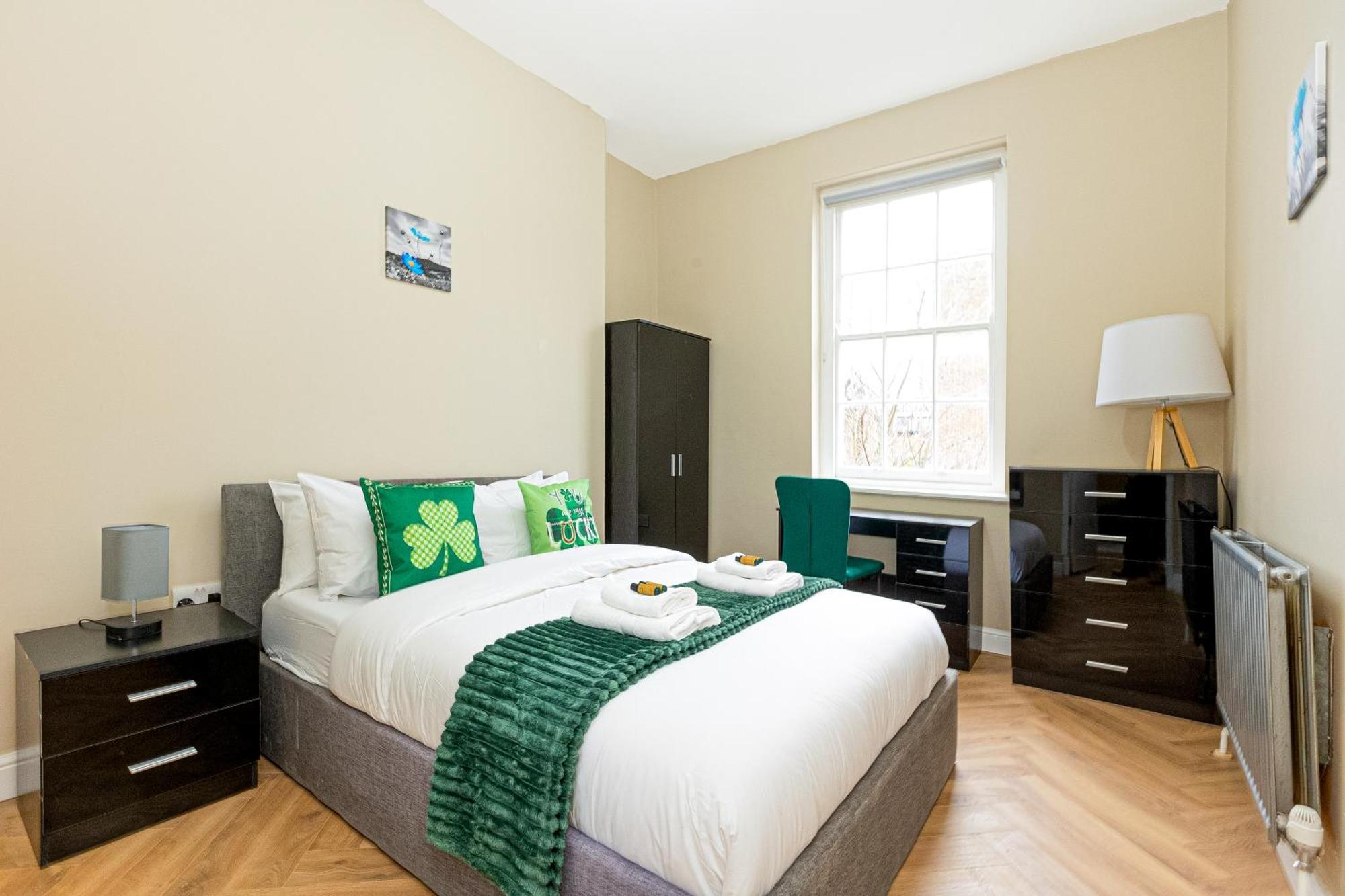 Charming One Bedroom In Camden * Лондон